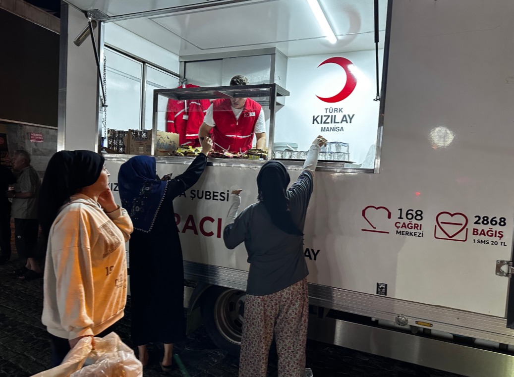 Kızılay Manisa Ekipleri (1)