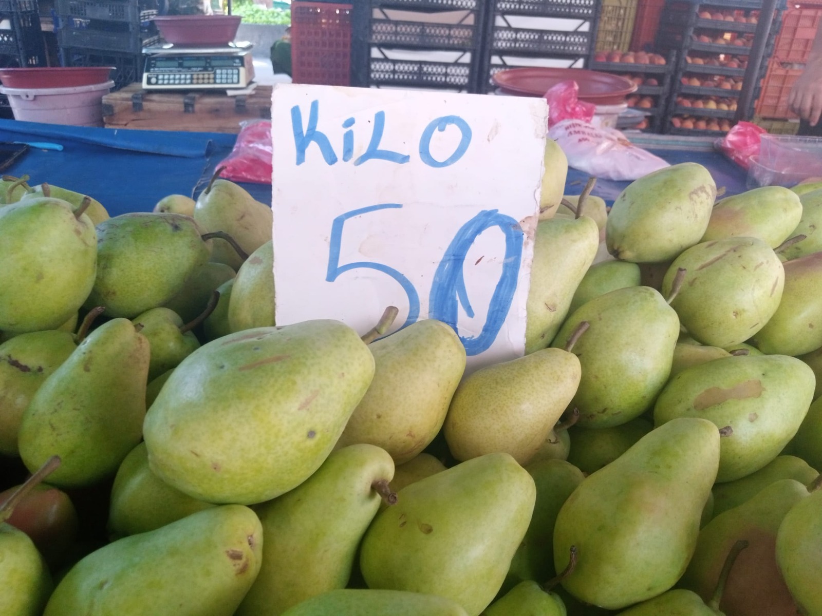 Manisa’da Yaz Meyveleri Fiyatlarıyla Şok Etti! (2)