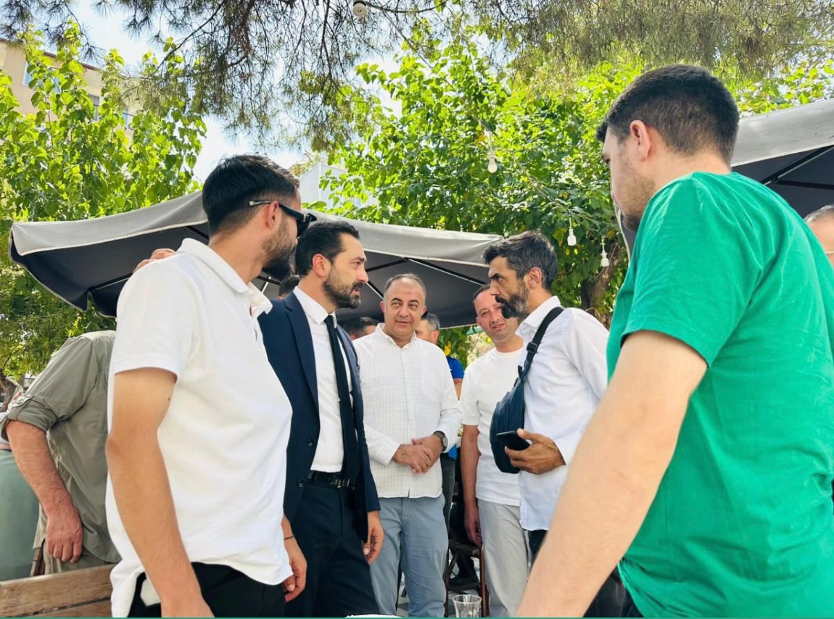 Manisalı Vatandaşların Taleplerini Dinledi Mücahit Arınç Sahada (4)