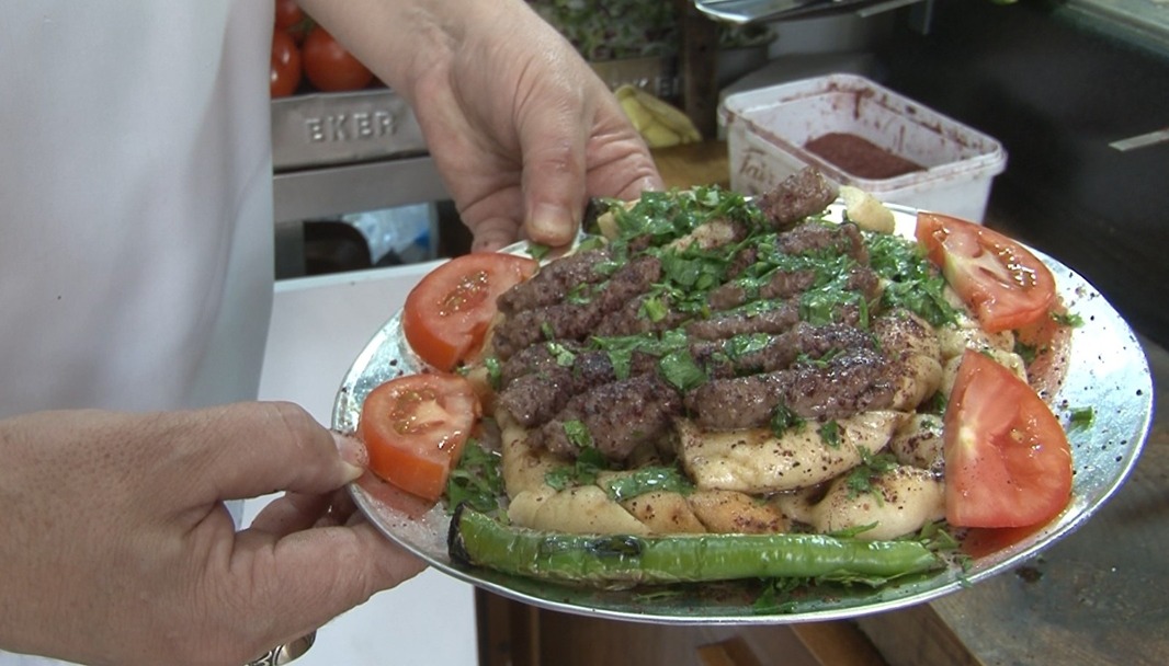 Vatandaşın Gözü Kaldı Manisa Kebabı Lüks Oldu (1)-1
