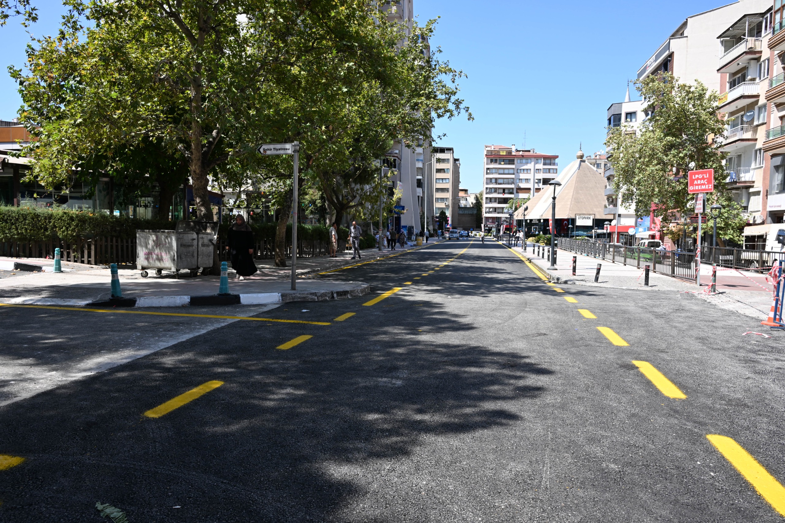 Büyükşehir 15 Yıllık Yolu 750 Ton Asfalt Ile Yeniledi (17)