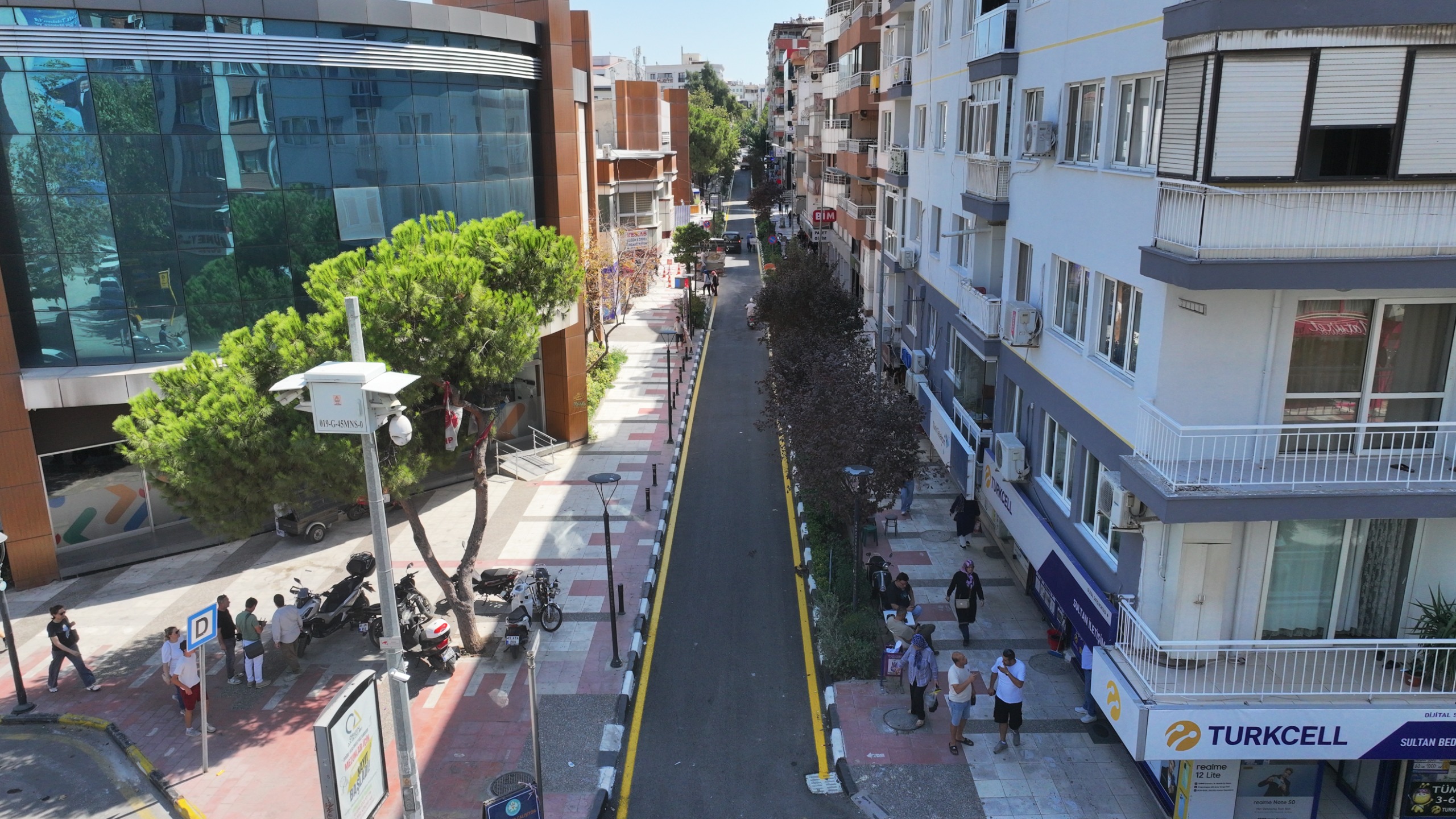 Büyükşehir 15 Yıllık Yolu 750 Ton Asfalt Ile Yeniledi (9)