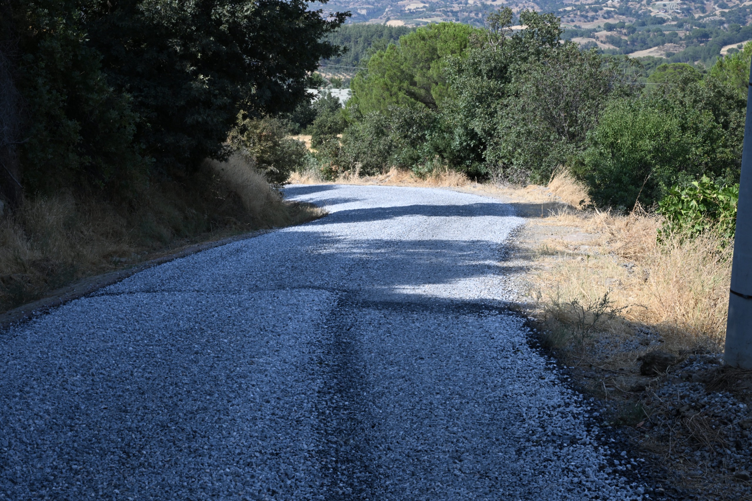 Büyükşehir, 30 Yıllık Yol Sorununu Çözüme Kavuşturdu (17)