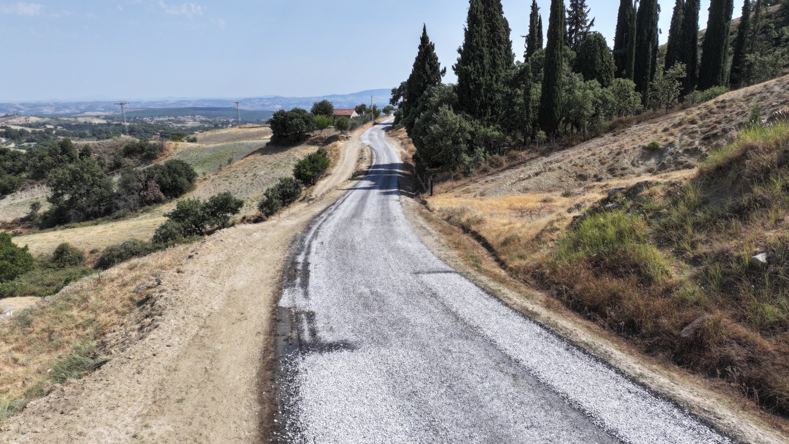 Büyükşehir, 30 Yıllık Yol Sorununu Çözüme Kavuşturdu (3)