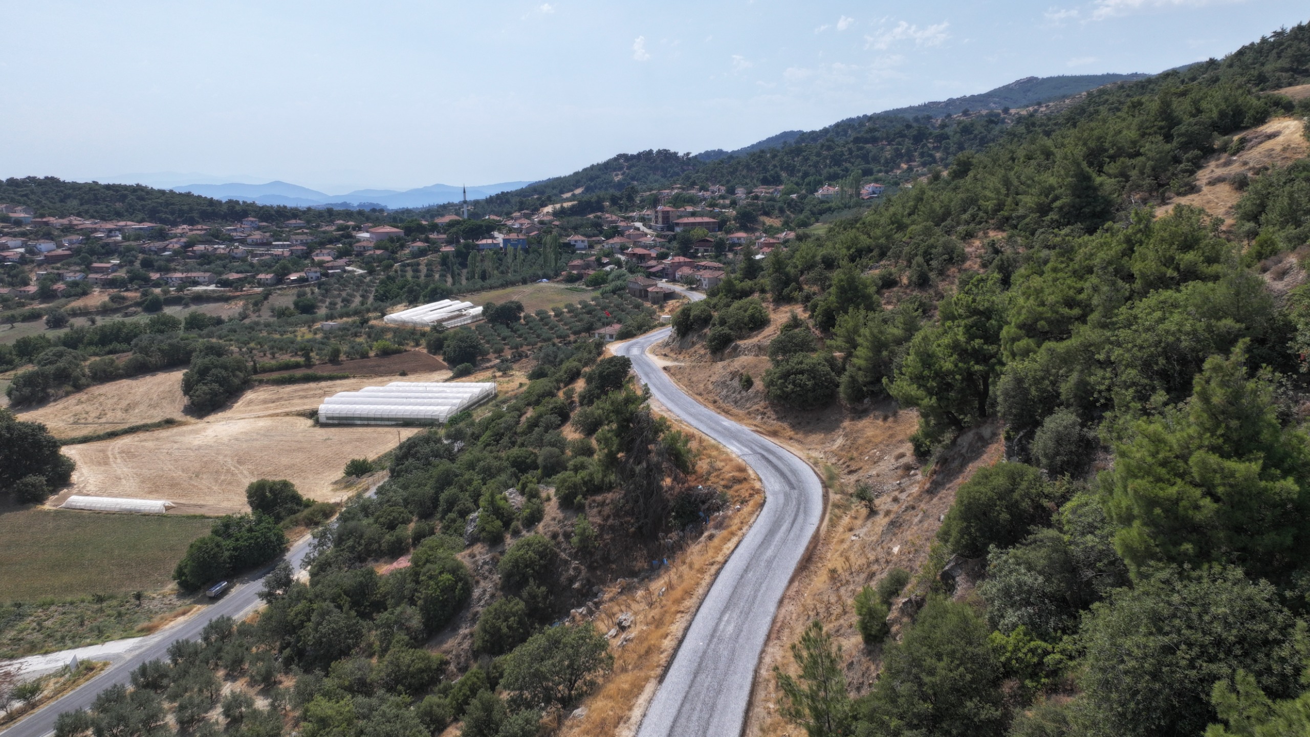 Büyükşehir, 30 Yıllık Yol Sorununu Çözüme Kavuşturdu (4)