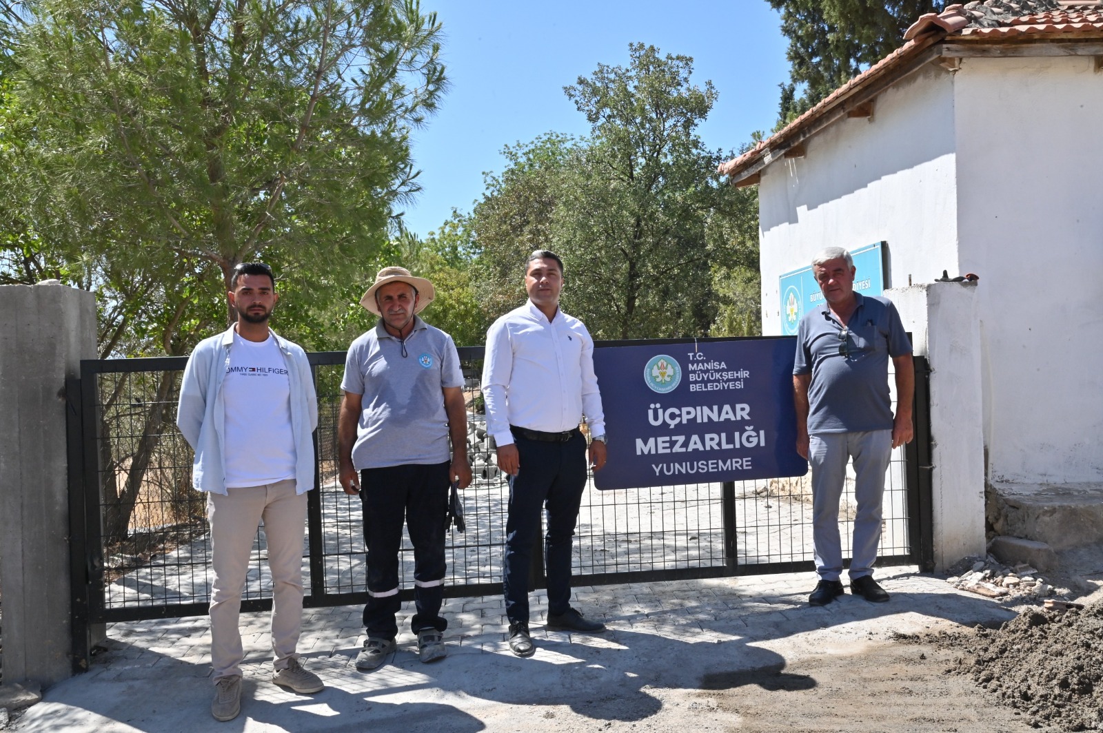 Büyükşehir Mezarlıkları Güvenli Hale Getiriyor (7)