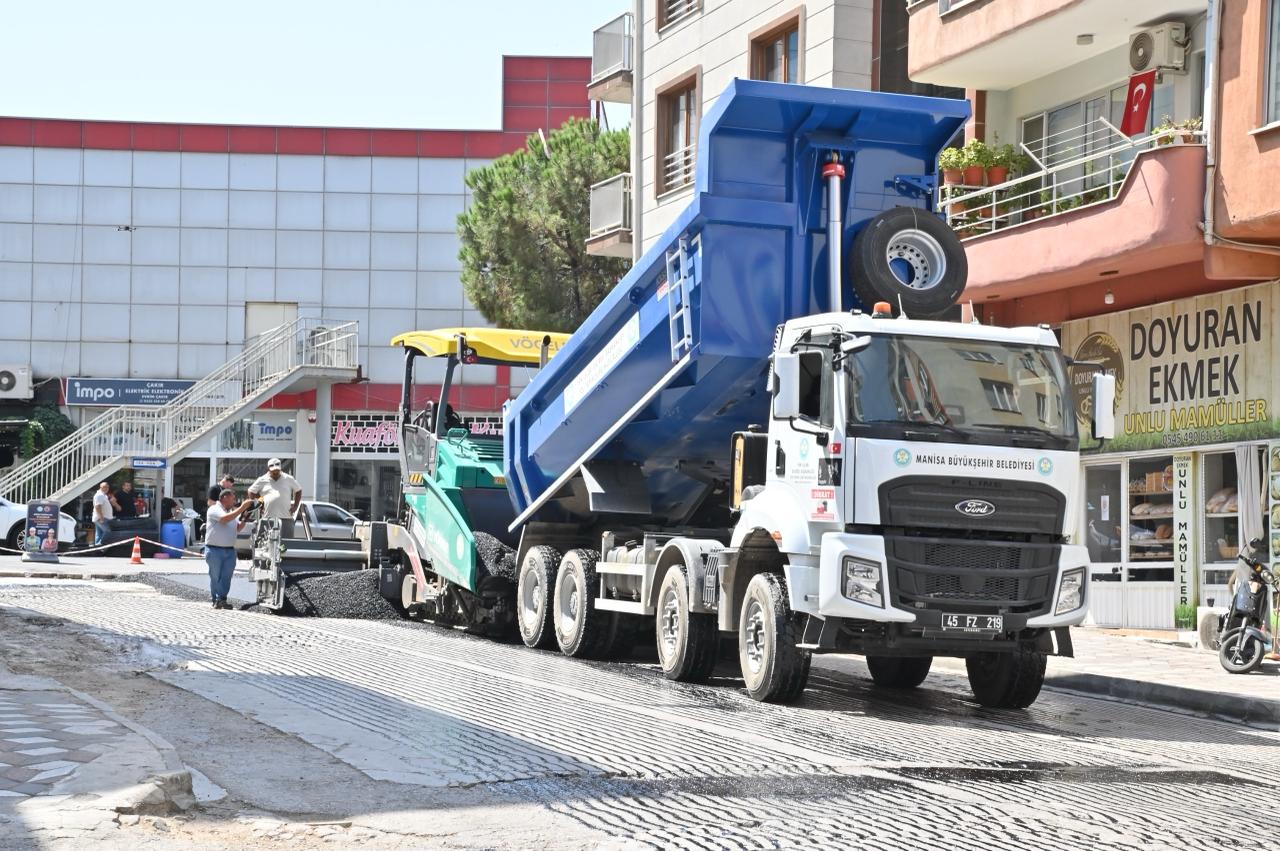 Büyükşehir, Soma’da Sıcak Asfalt Çalışmalarını Tamamladı (8)