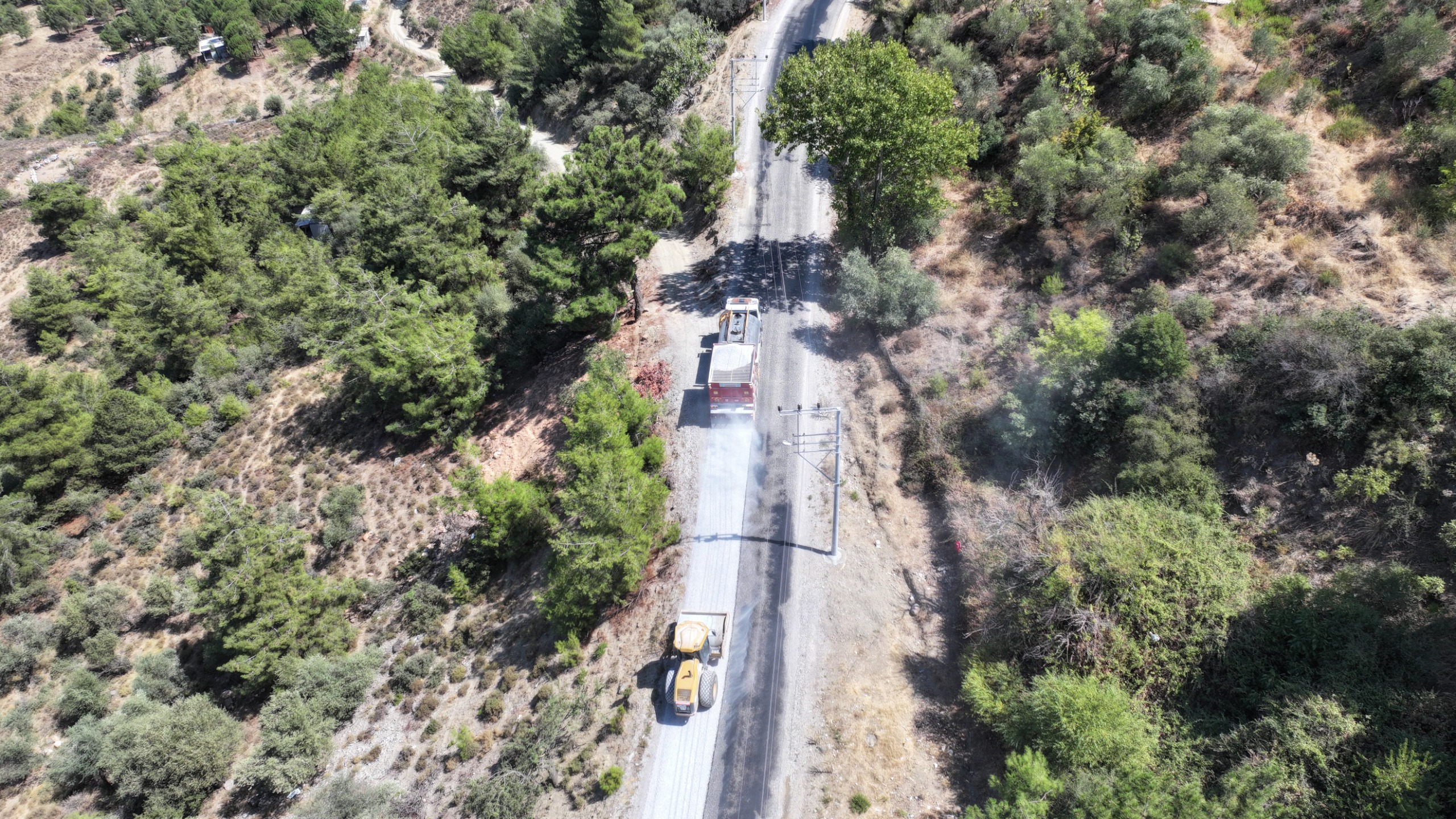 Büyükşehir, Spil Dağı Milli Parkı Yolunu Yeniliyor (5)