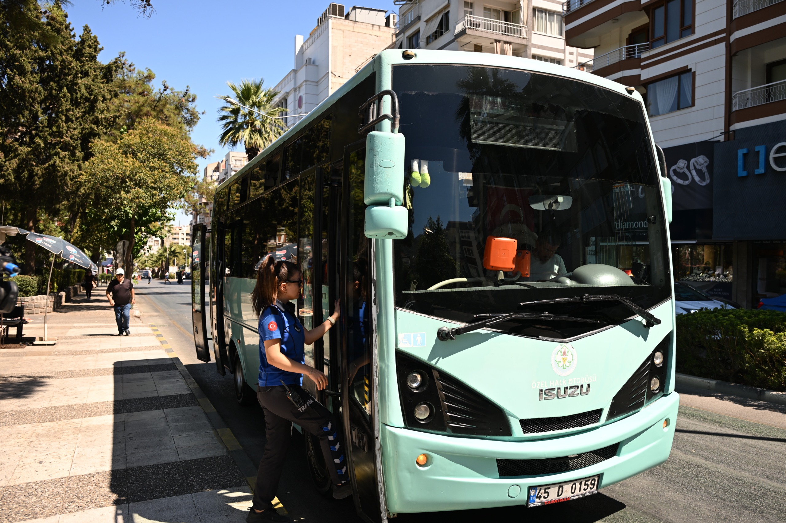 Büyükşehir Toplu Ulaşımda Denetimlerini Sürdürüyor (5)