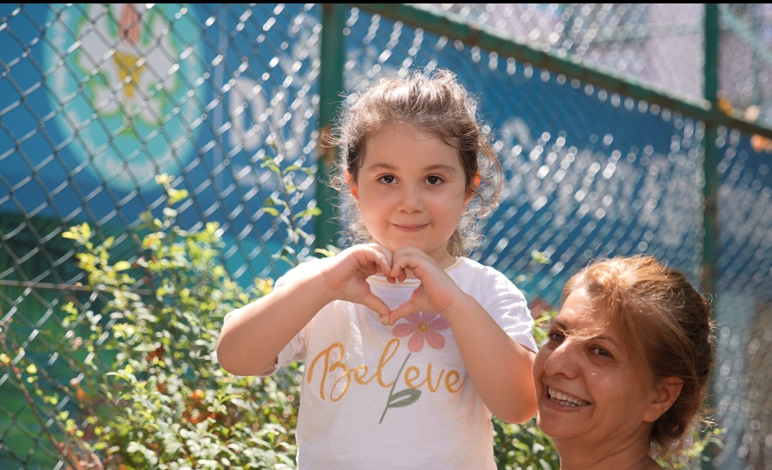 Manisa’da Çocuklar Büyükşehir’in Portatif Havuzlarında Serinliyor (3)