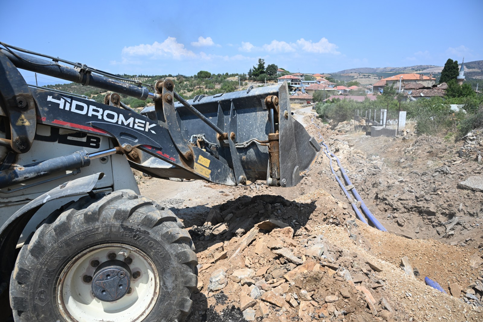 Maski̇, Salihli Kurttutan’da 40 Yıllık İçme Suyu Altyapısını Yeniliyor (8)
