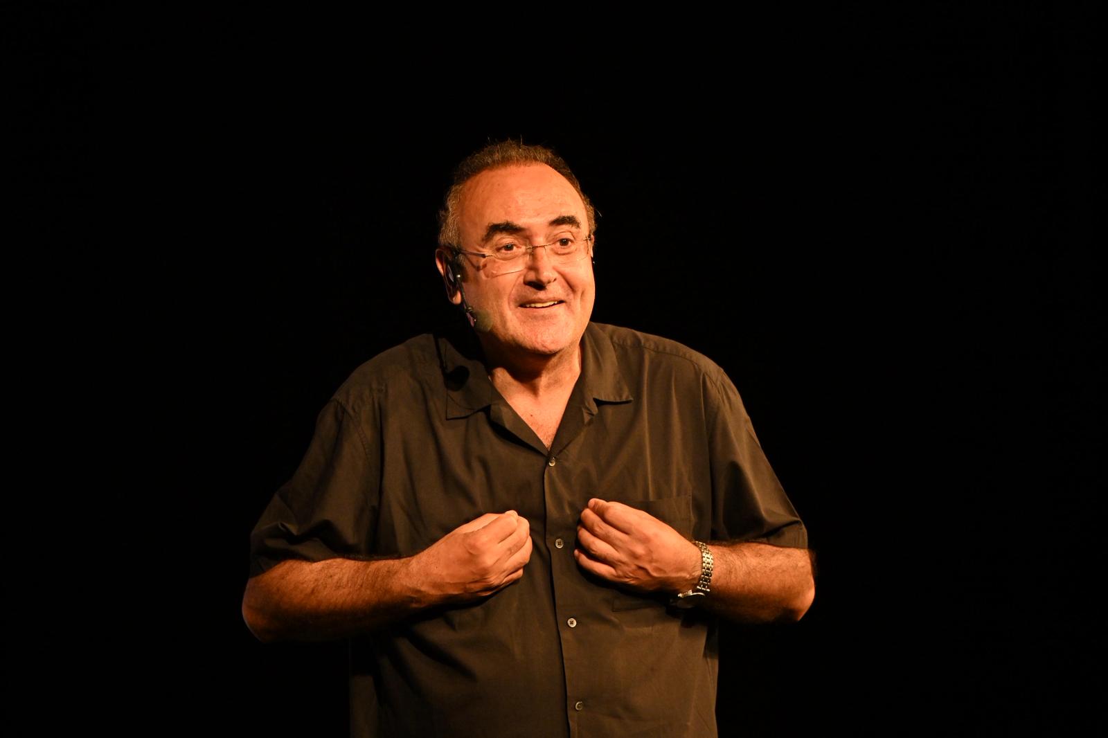 Sunay Akın’ın “Zafere Giden Yol” Söyleşisi Ayakta Alkışlandı (5)