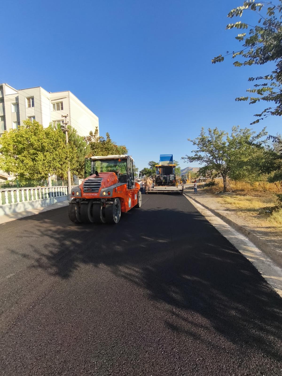 Yollar Büyükşehir’le Güzelleşiyor… (23)