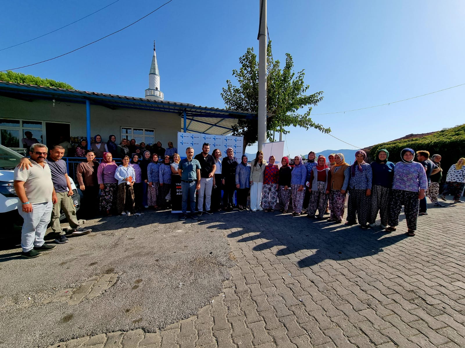 Kadem Manisa Düzlen Köyü’nde Kadın Ve Gençlerle Buluştu (4)
