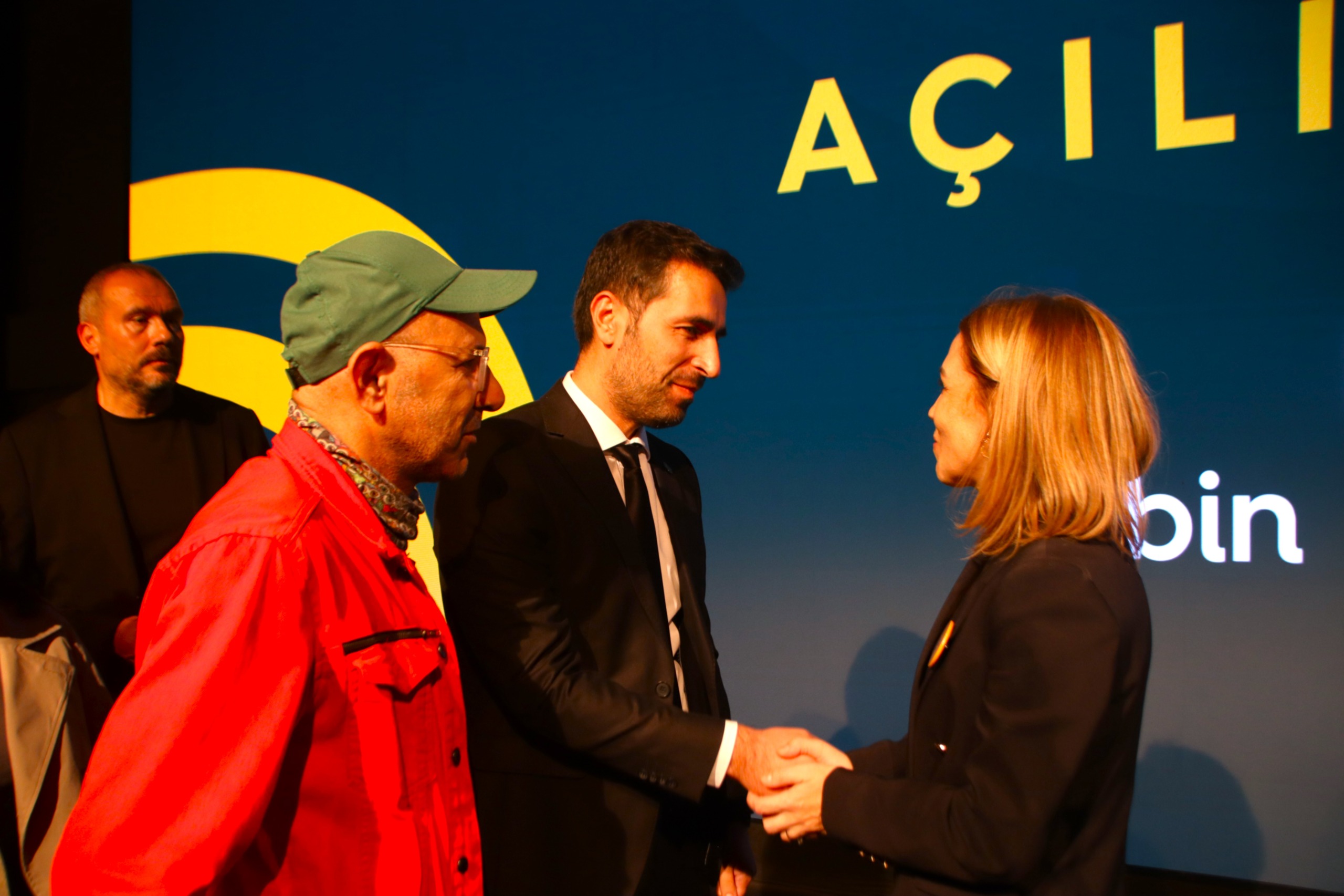 Manisa Gazeteciler Cemiyeti’nden Zeyrek Ailesini Duygulandıran Hediye (3)