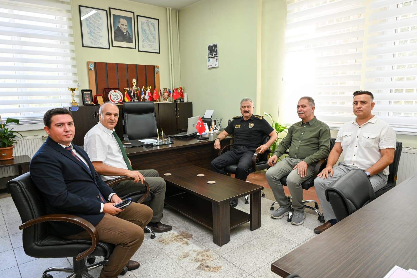 Manisa’da Güvenli Eğitim Için Emniyet Seferber Oldu (8)