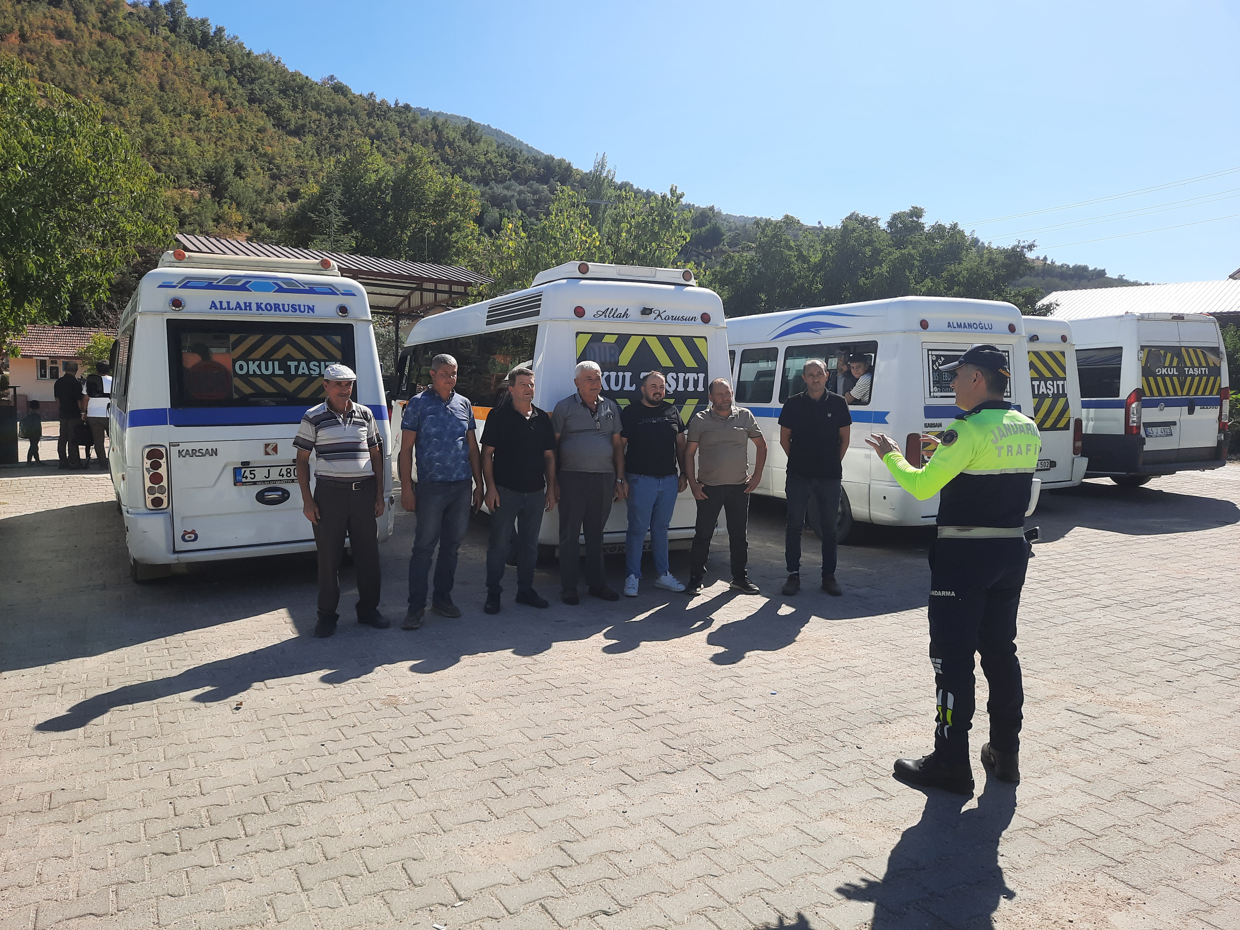 Manisa’da Okul Servislerinde Sıkı Denetim (1)-1