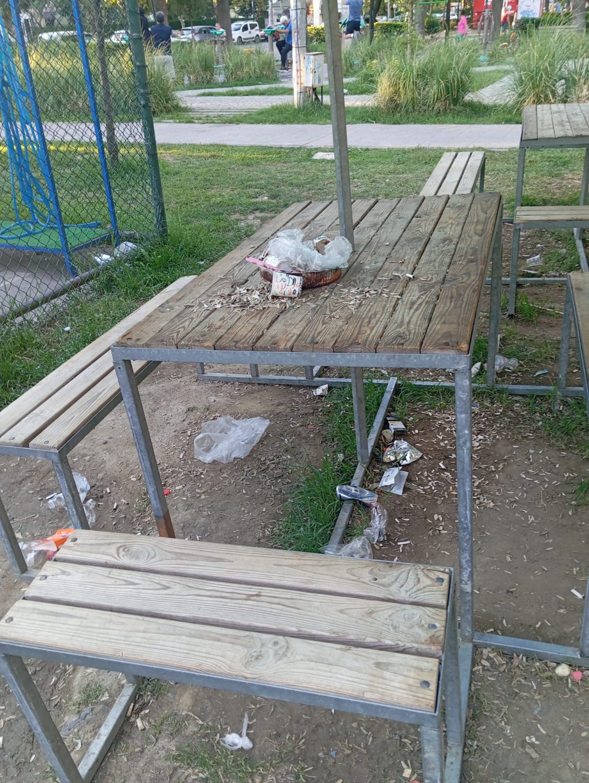 Manisa’da Tepki Çeken Görüntüler ‘Her Sabah Aynı Manzara’ (2)