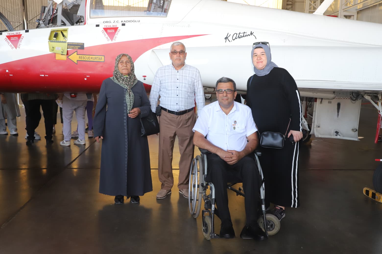 Manisalı Şehit Aileleri Ve Gaziler Çiğli 2. Hava Ana Jet Üssü’nde Ağırlandı (8)