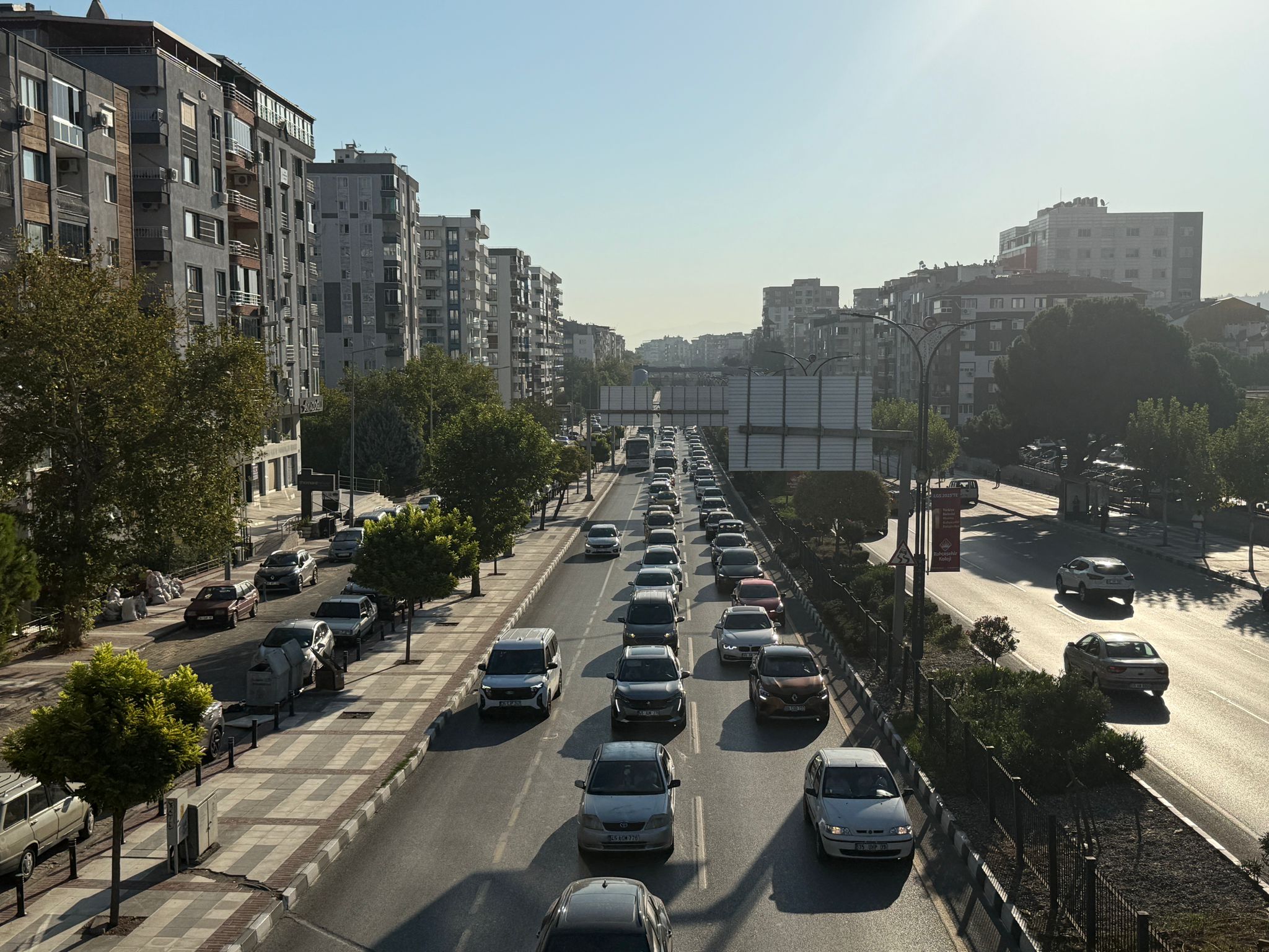 Manisalılar Güne Trafik Çilesiyle Uyandı (2)