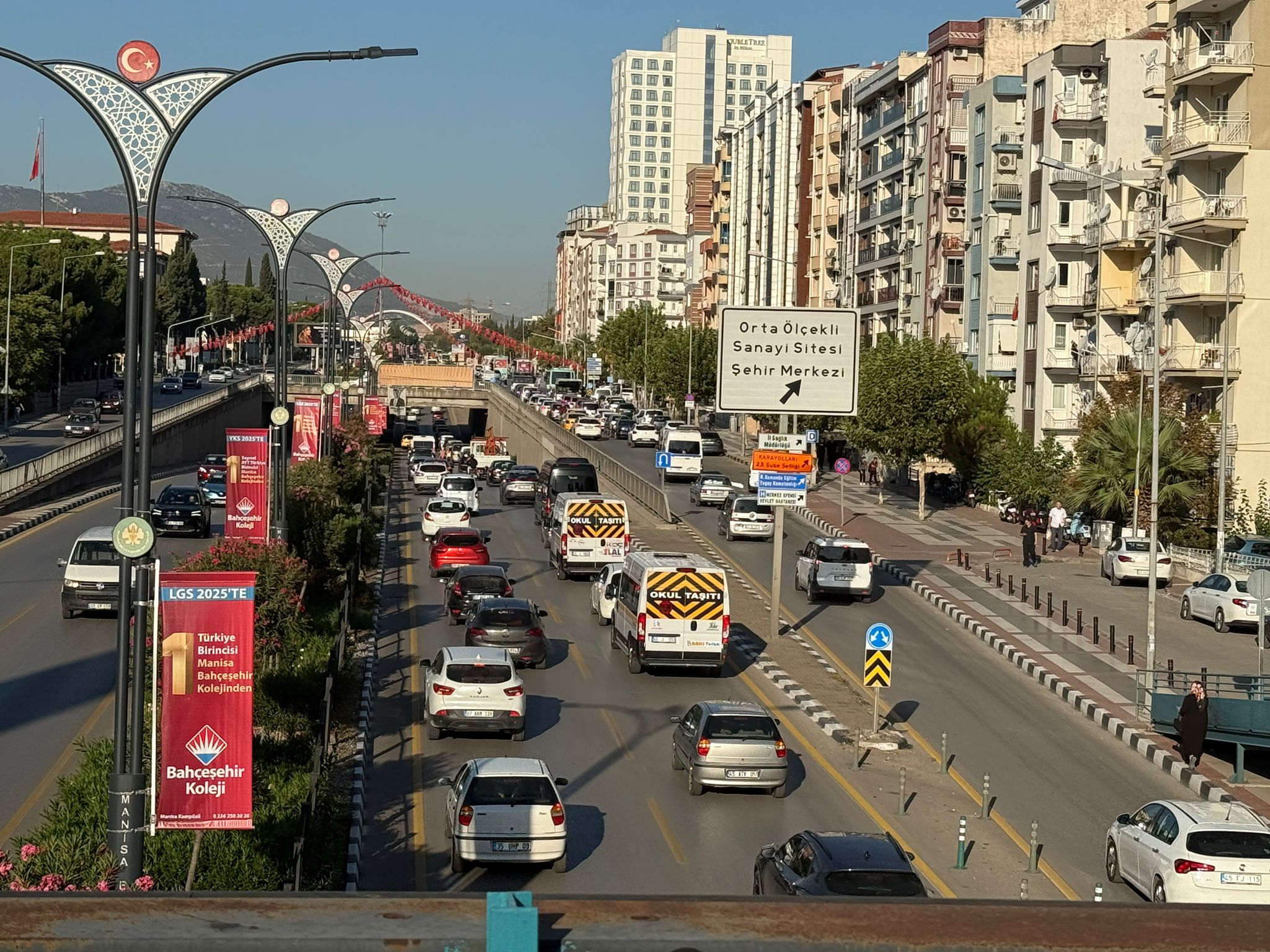 Manisalılar Güne Trafik Çilesiyle Uyandı (3)