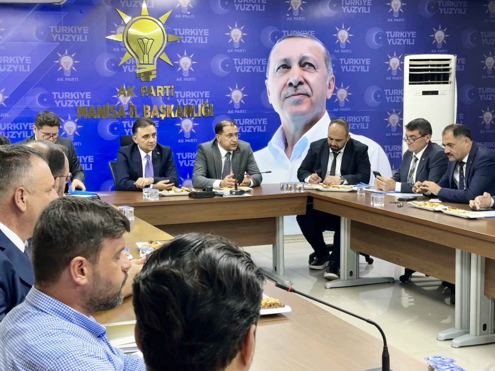 Manisa’nın Enerji Sorunları Masaya Yatırıldı (1)