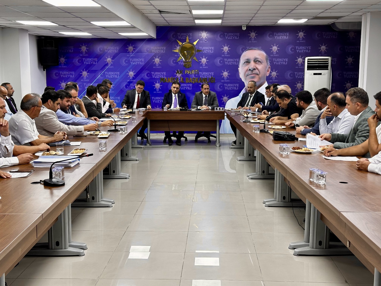 Manisa’nın Enerji Sorunları Masaya Yatırıldı (5)