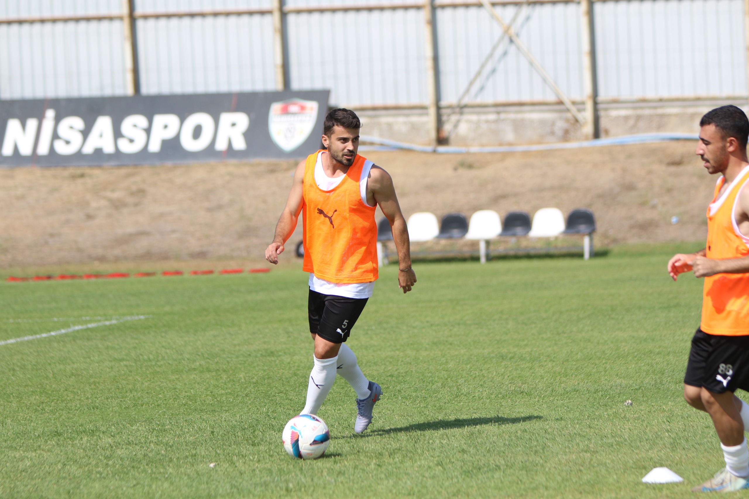 Manisaspor Eski Yıldızını Geri Aldı Eray Ataseven Döndü (3)