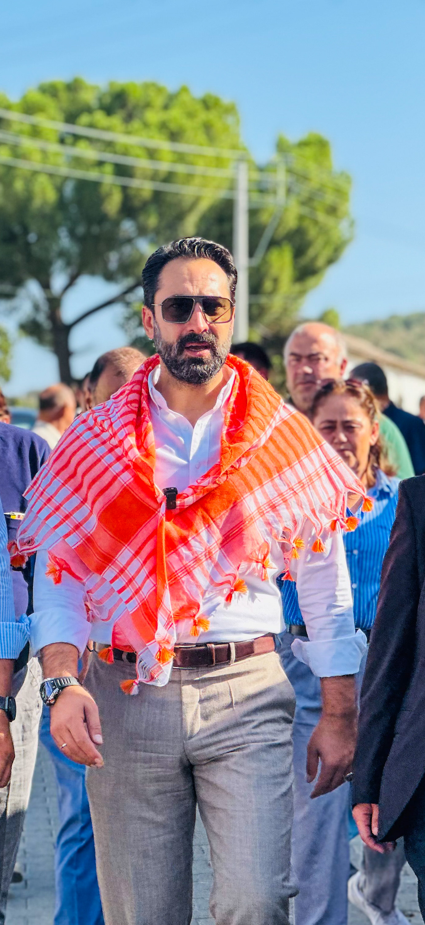 Mücahit Arınç’tan Anlamlı Paylaşım “Biz Babadan Böyle Gördük” (1)