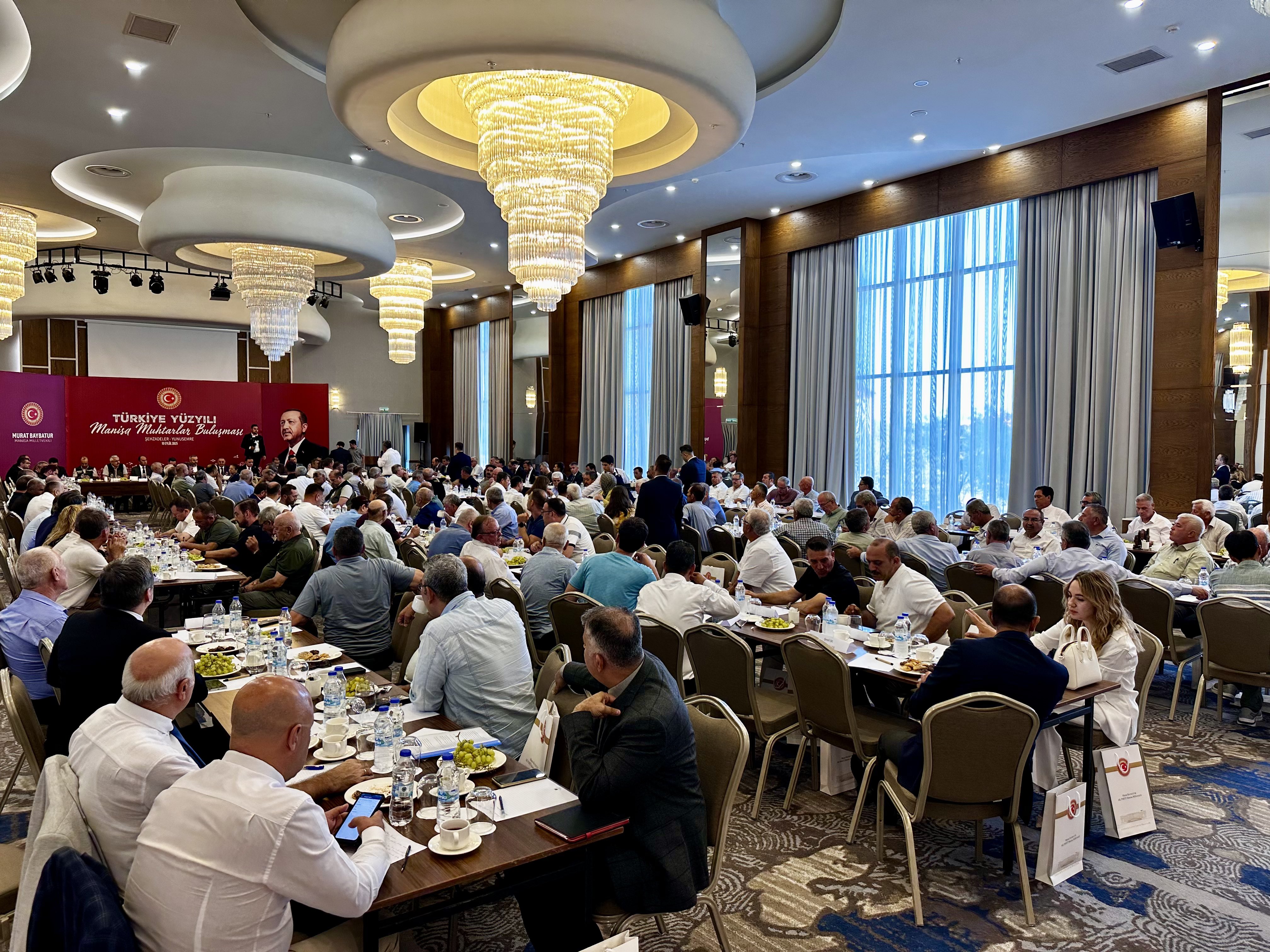 Murat Baybatur Manisalı Muhtarlarla Bir Araya Geldi (7)