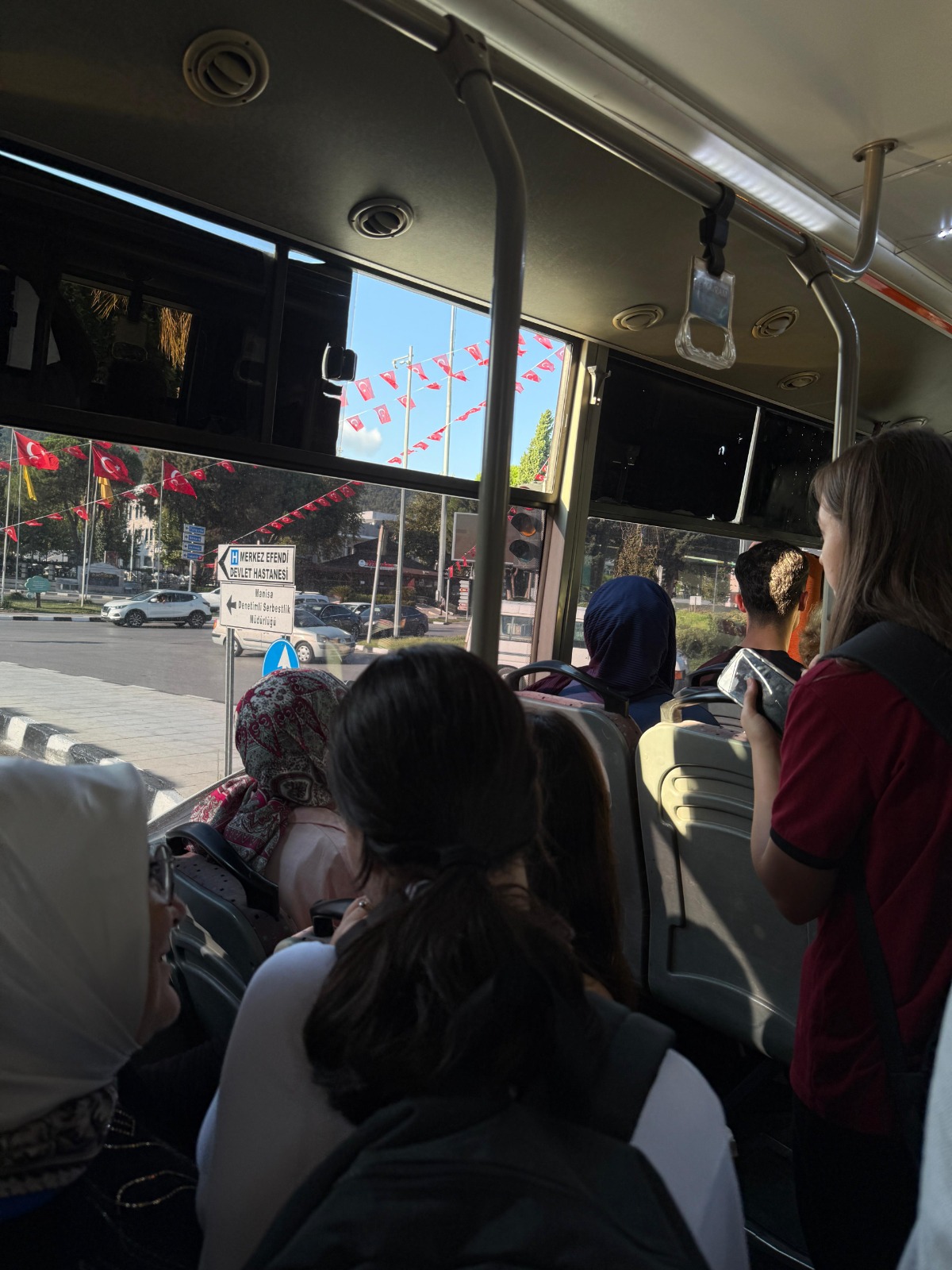 Okullar Açıldı, Manisa Da Otobüsler Doldu Taştı (6)