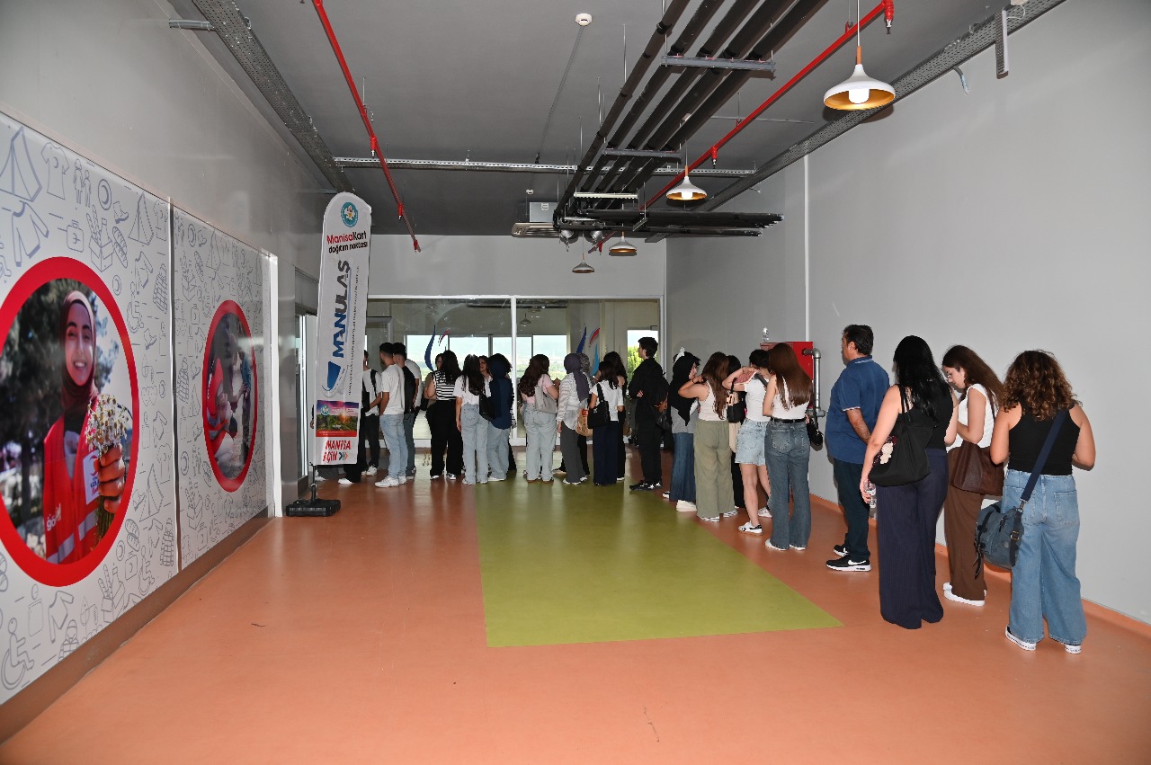 4257912Bfbbb406381942Dda95E66F33