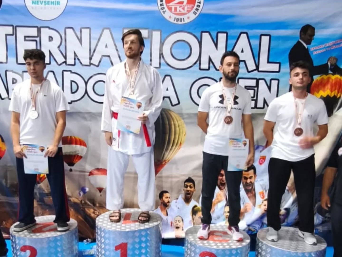 544903577 18197781649315842 5439290334776944186 N