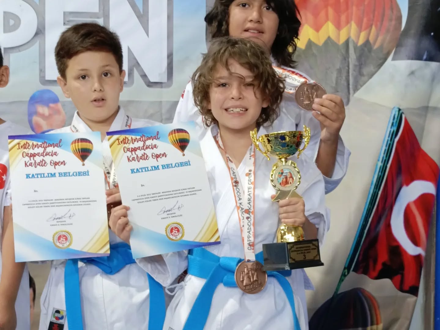 546448398 18197781670315842 4448796567947074937 N