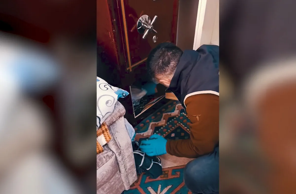 68Ca41Cd4967F118 W1200Xh787