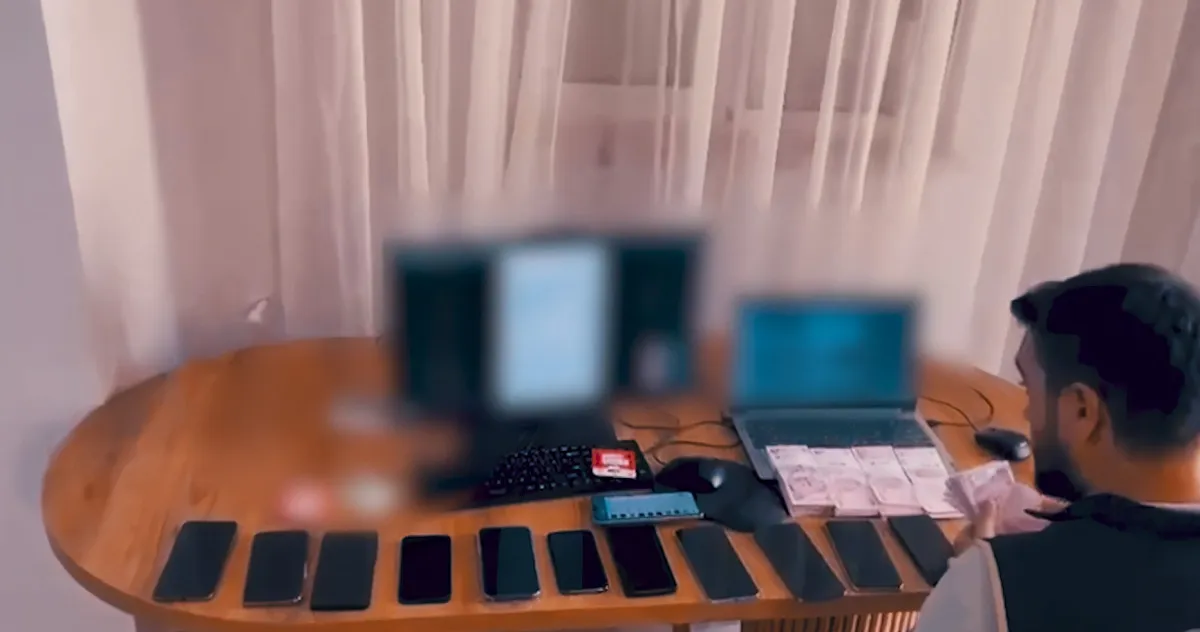 68Ca41Cf134Eb950 W1200Xh632