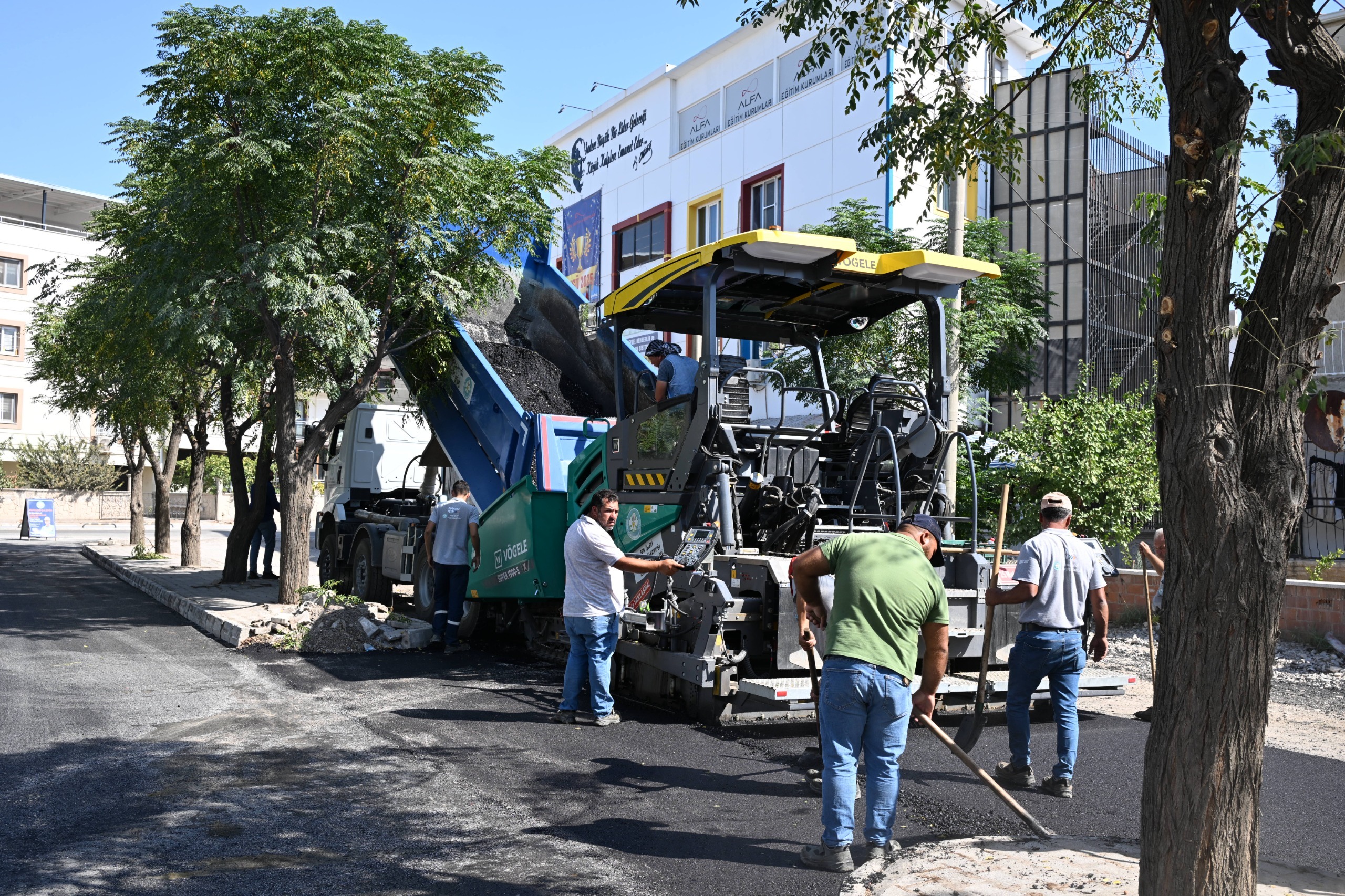 Akhisar Ve Ahmetli’de Yol Çalışmaları Tüm Hızıyla Devam Ediyor (9)