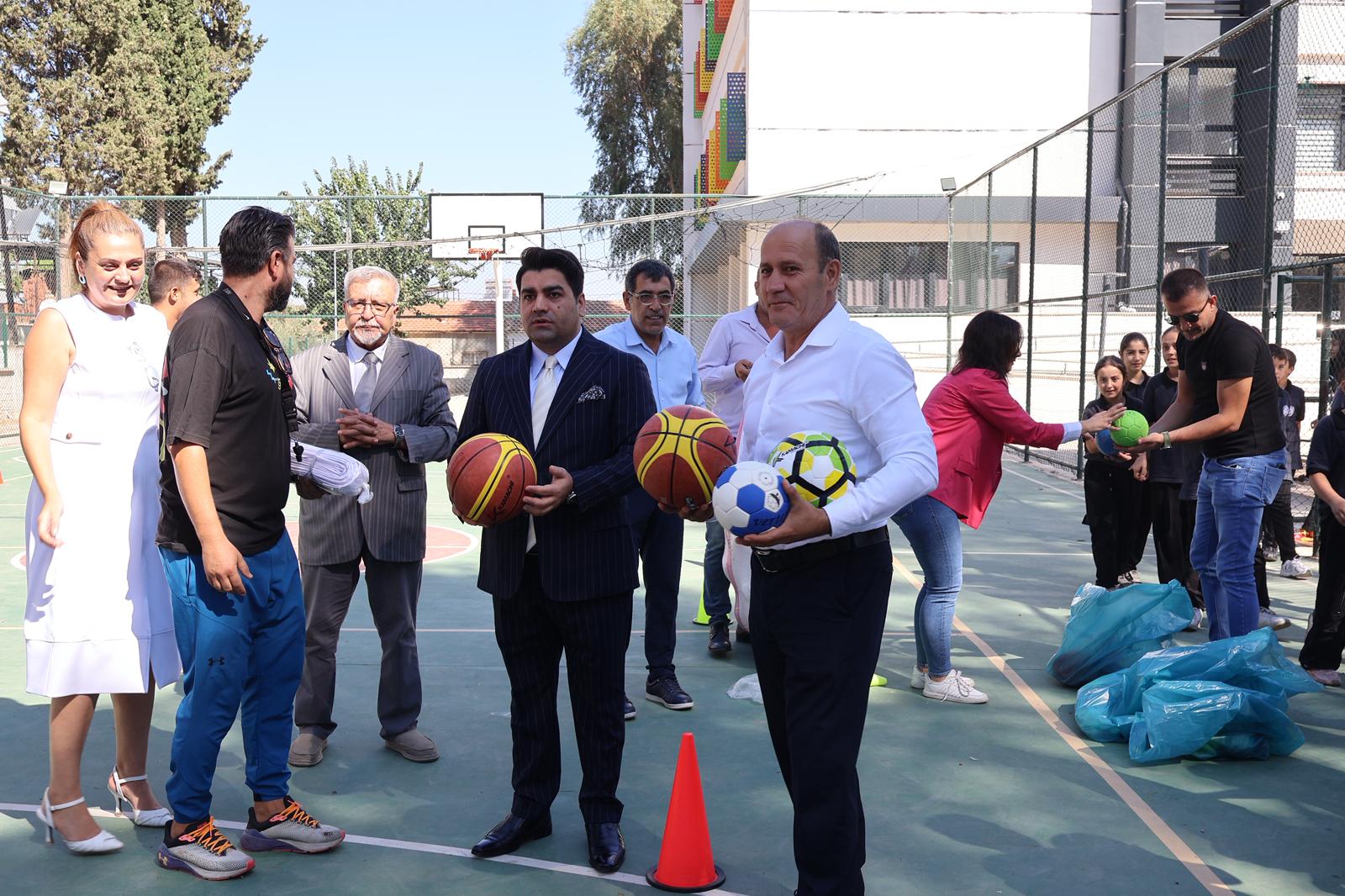 Belediye’den Öğrencilere Spor Malzemesi Desteği (20)