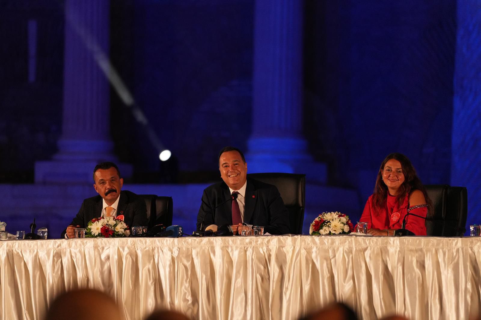 Büyükşehir Meclisi’nde Başkan Dutlulu ‘Ranta Hayır’ Dedi (13)