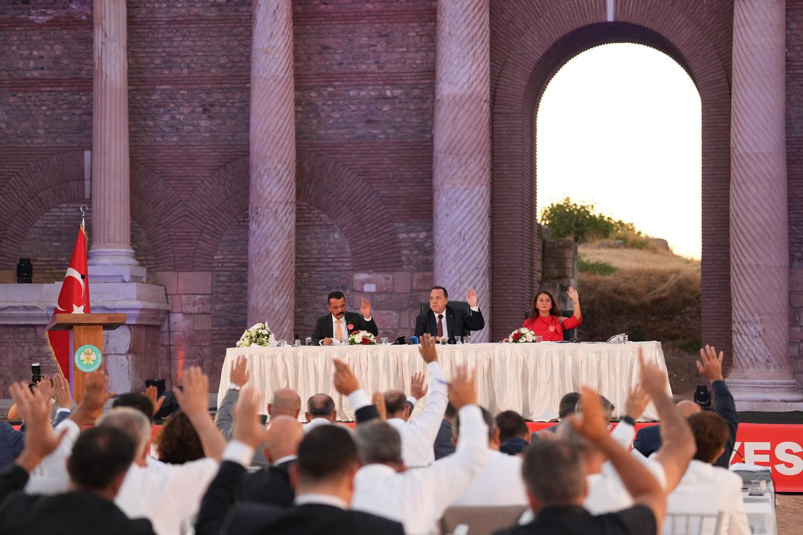 Büyükşehir Meclisi’nde Başkan Dutlulu ‘Ranta Hayır’ Dedi (7)