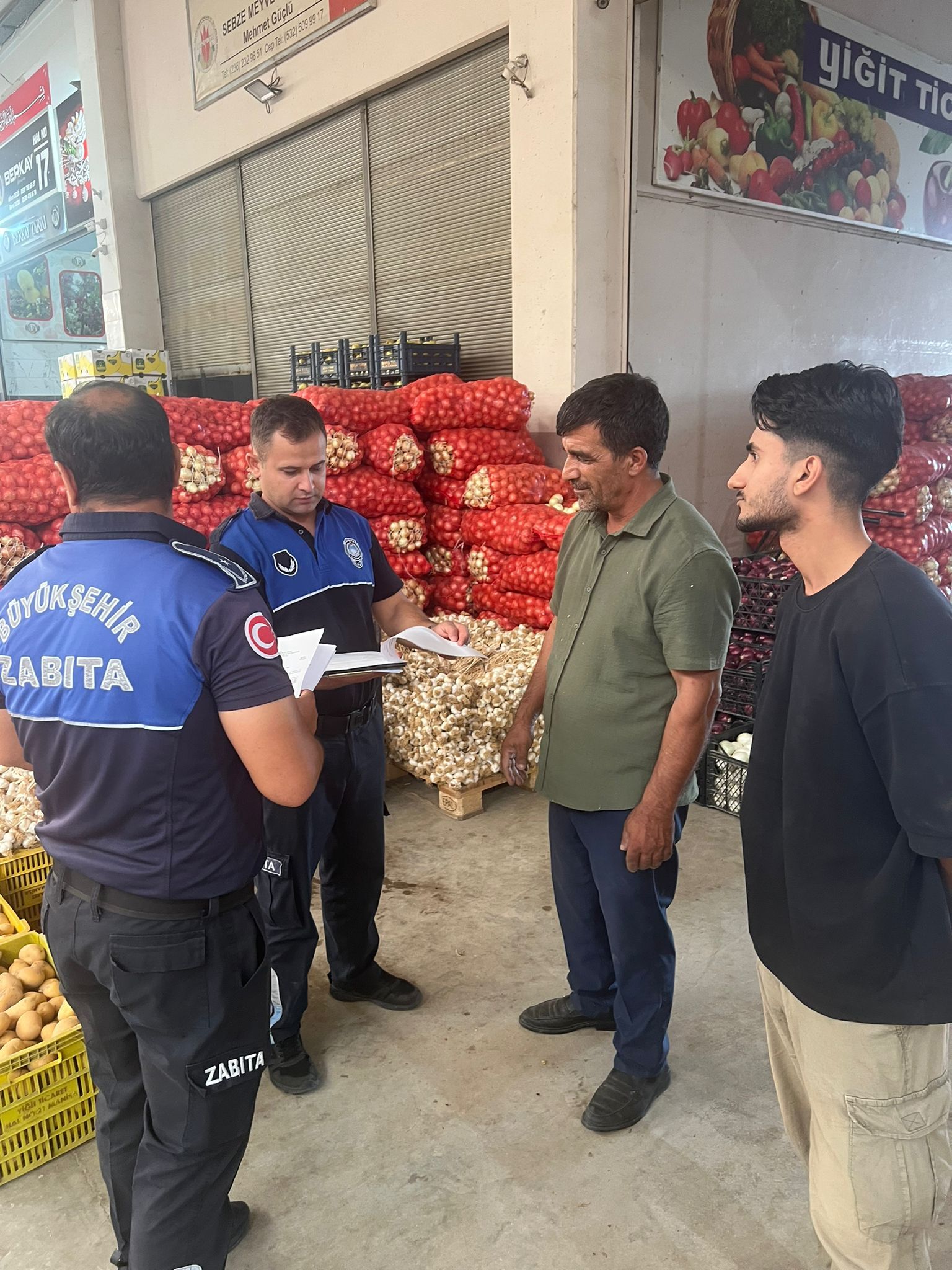 Büyükşehir'den Market Ve Pazarlara Sıkı Denetim (6)