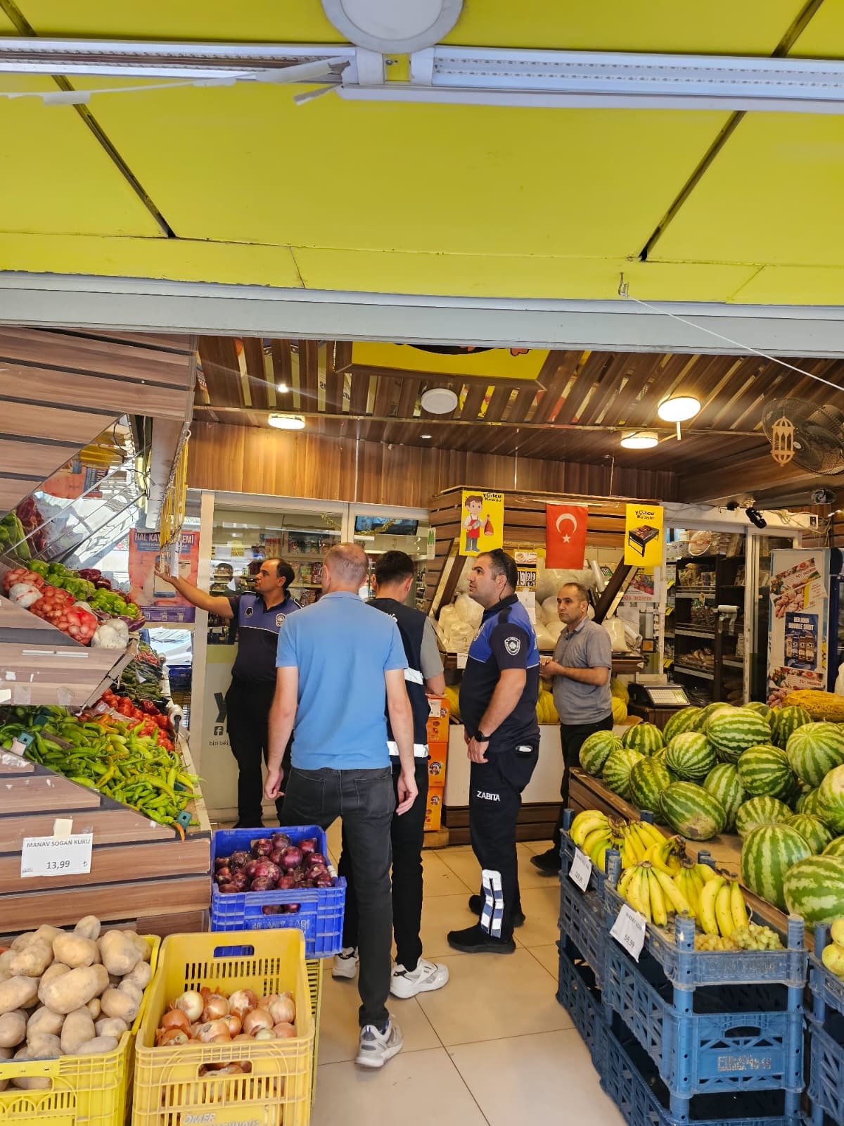 Büyükşehir'den Market Ve Pazarlara Sıkı Denetim (7)