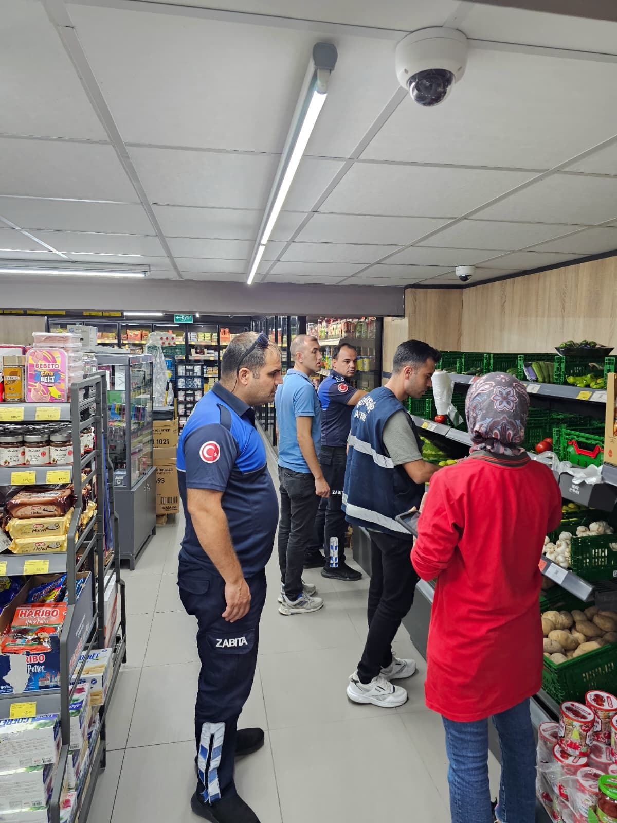 Büyükşehir'den Market Ve Pazarlara Sıkı Denetim (9)