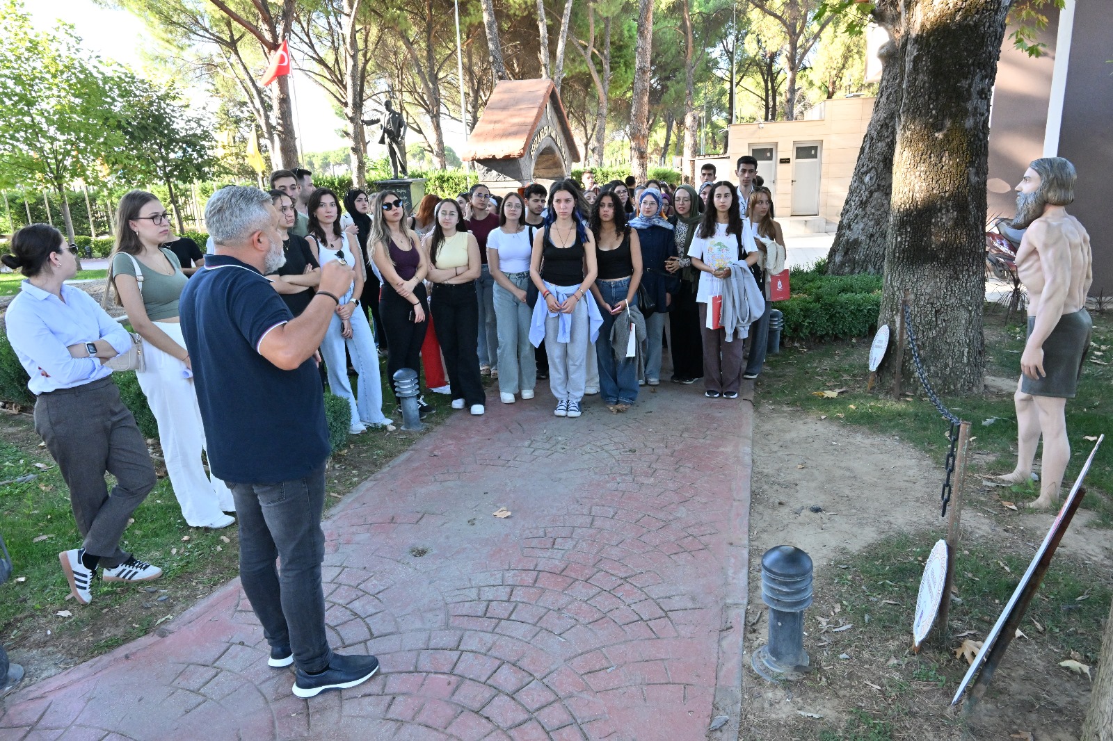 Büyükşehir’den Üniversite Öğrencilerine Tanıtım Gezisi (6)