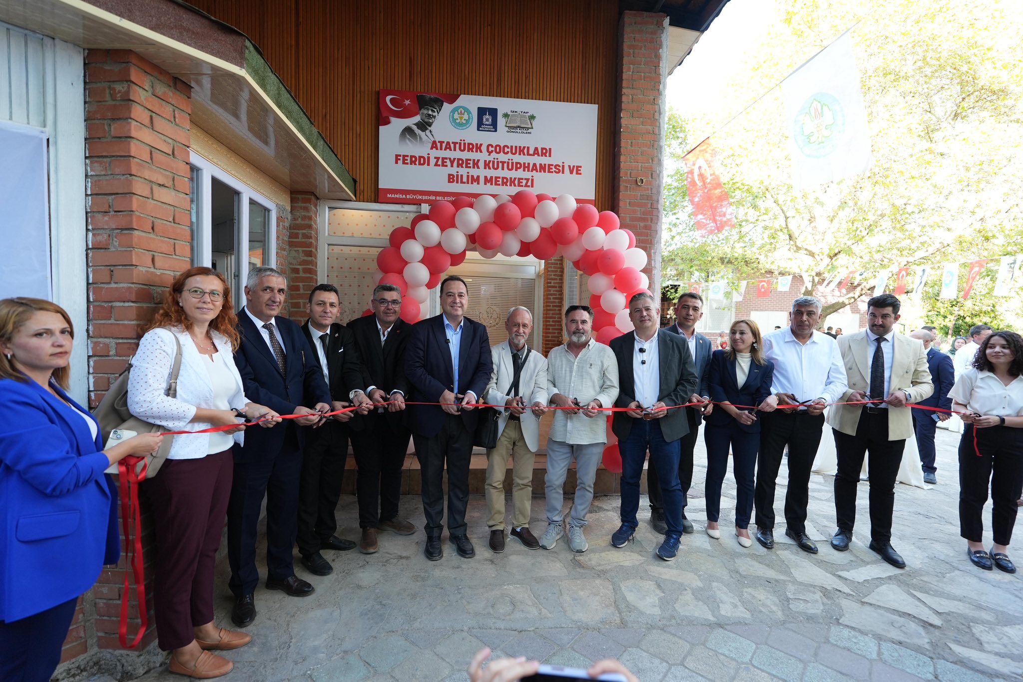 Gördes’te Toplu Açılış Coşkusu (5)