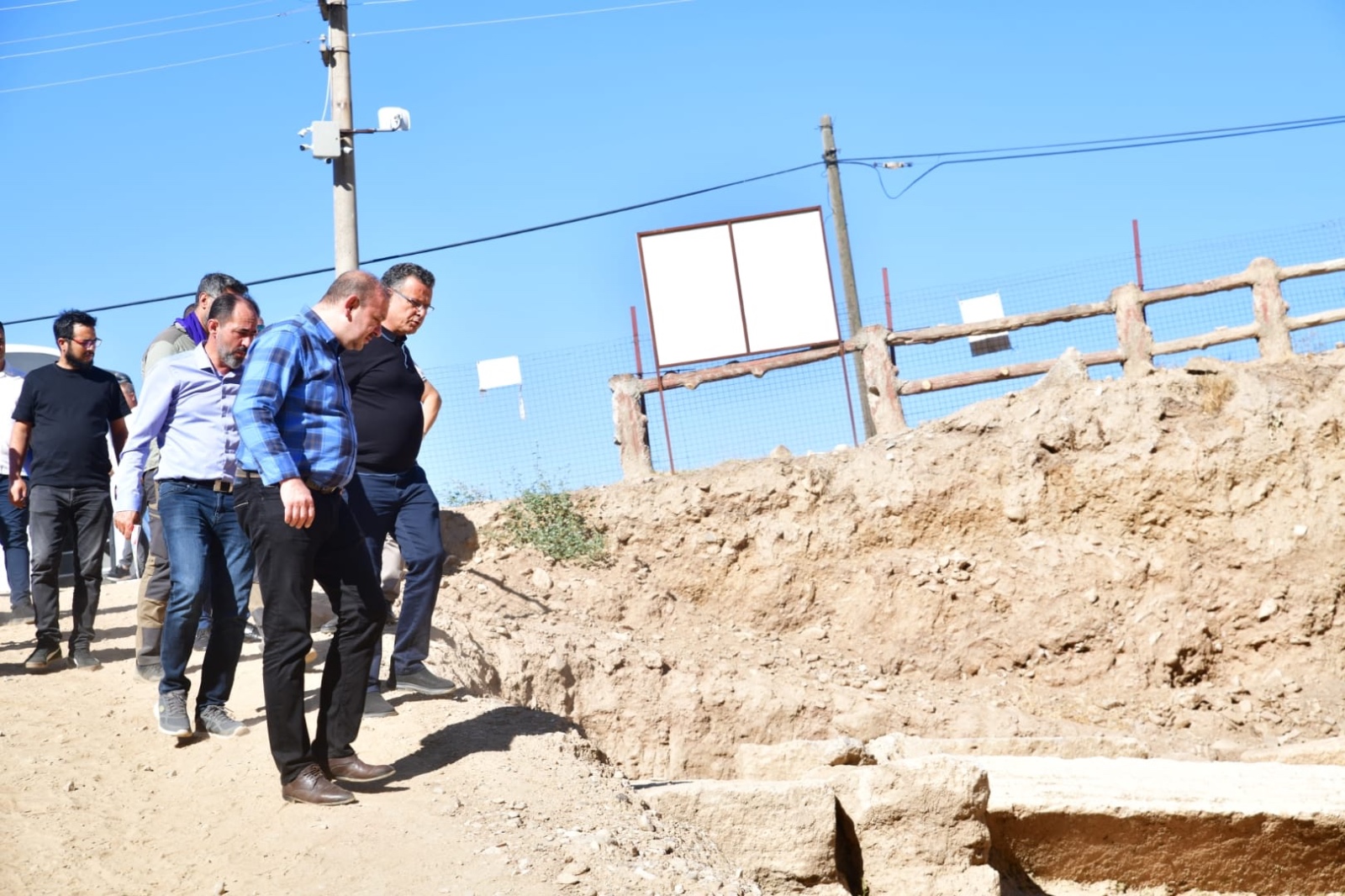 Komisyon Üyeleri İlçeleri Yakından Tanıyor (4)