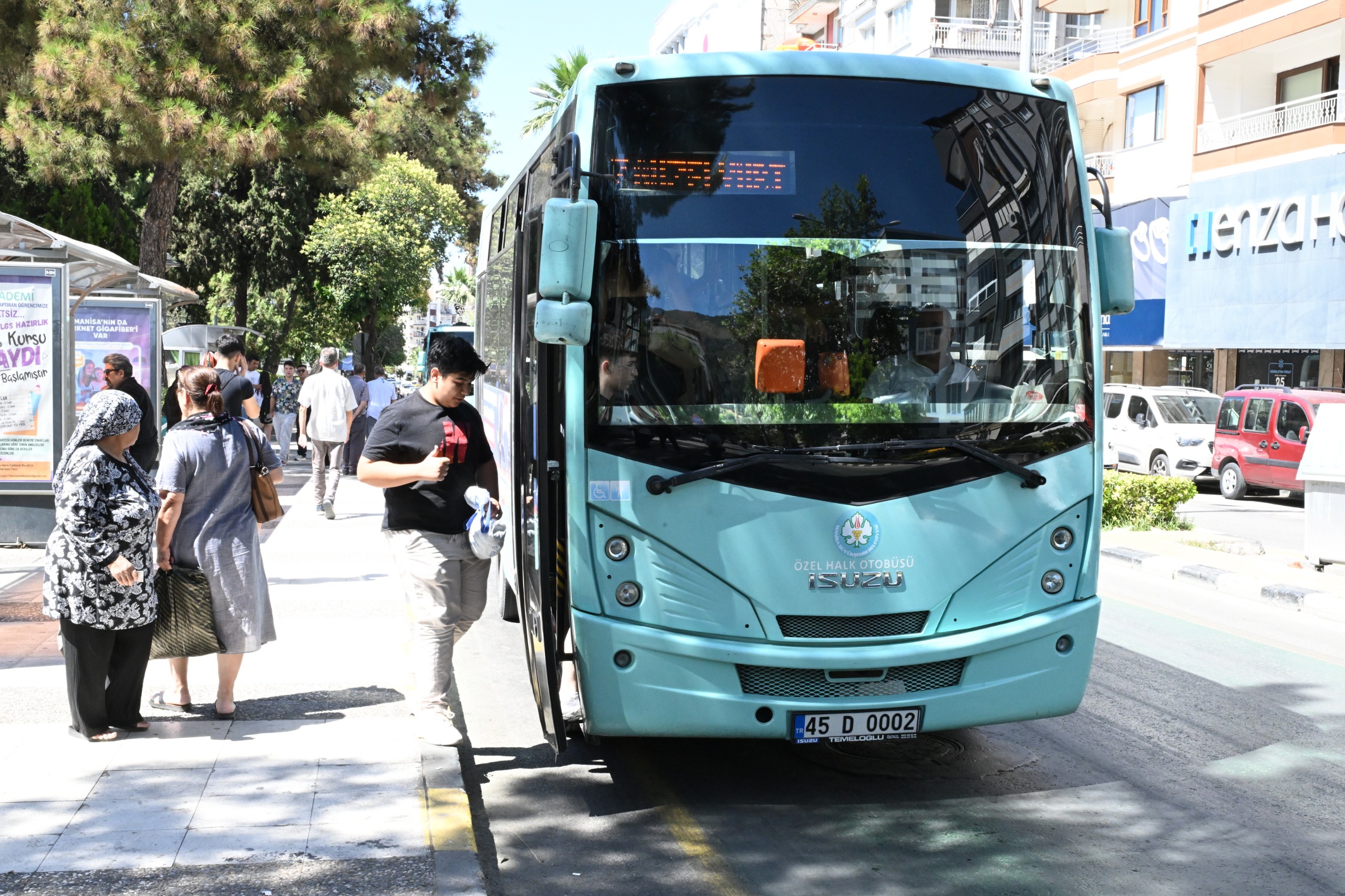 Manisa Büyükşehir’den Öğrenciler İçin Yeni Otobüs Düzenlemesi (4)
