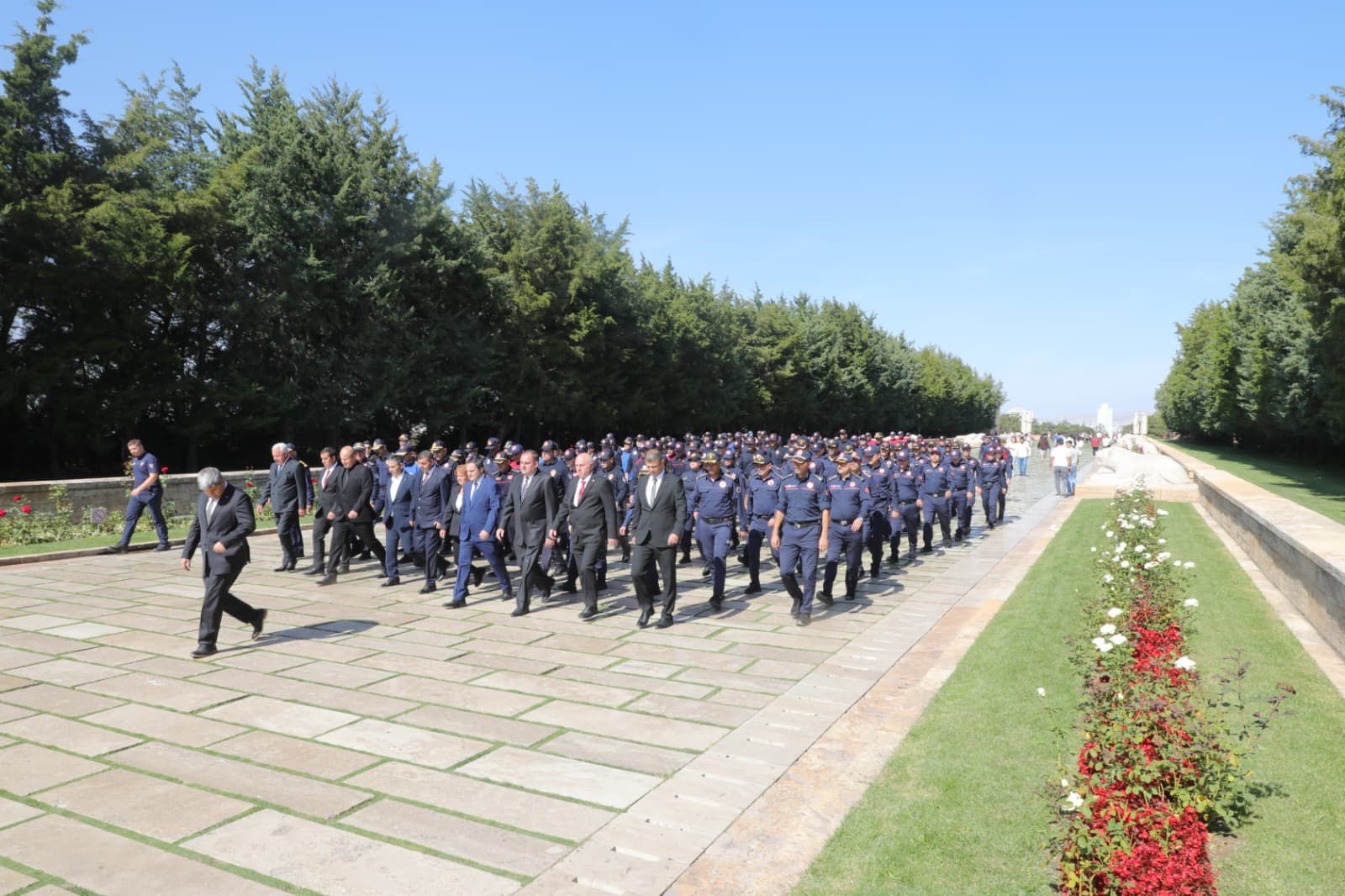 Manisa İtfaiyesinden Haftaya Yakışır Kutlama (7)