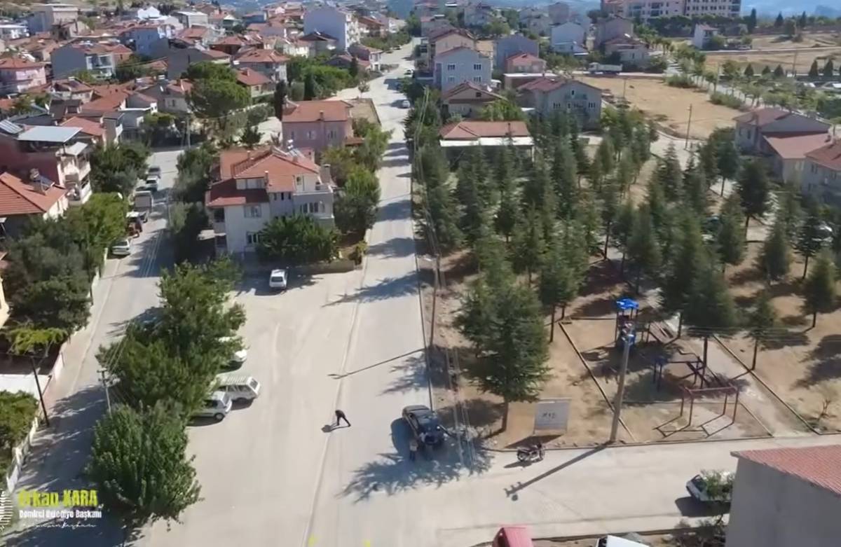 Manisanin Ilcesinde Yaslilar Icin Dev Hizmet Ayaklarina Kadar Geldi 3 68C69Ec125D19