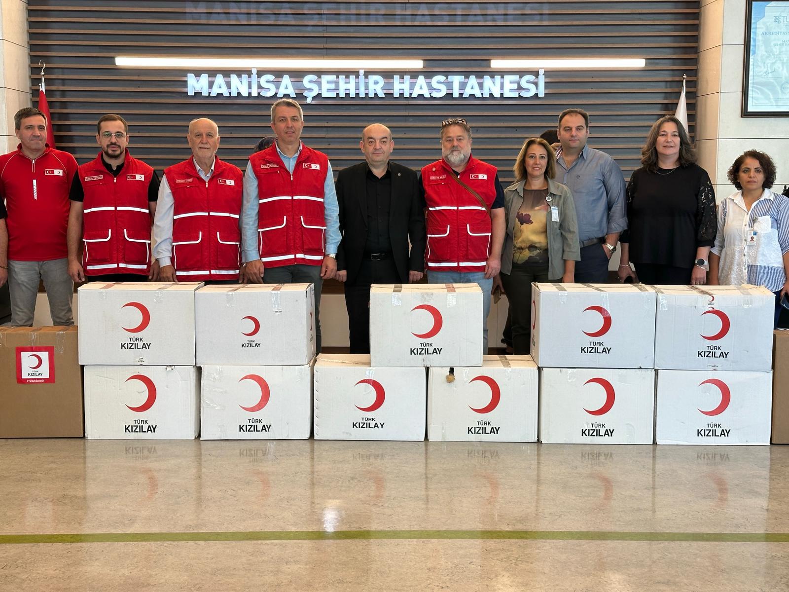 Kızılay’dan Manisa Şehir Hastanesi’ndeki Hastalara Moral Desteği (2)